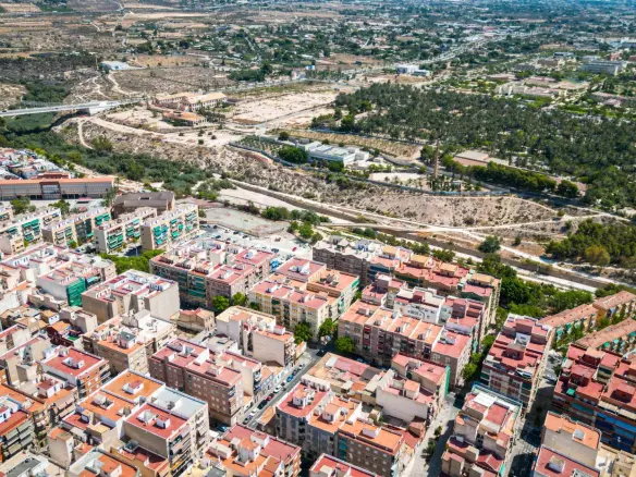 Commercial Unit In Elche, Spain (98 M²)