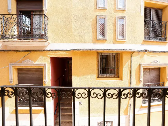 3-bedroom Duplex In Polop, Spain (155 M²)
