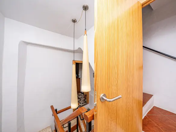 3-bedroom Duplex In Polop, Spain (155 M²)