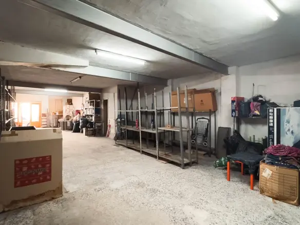 Commercial Unit In Elche, Spain (98 M²)