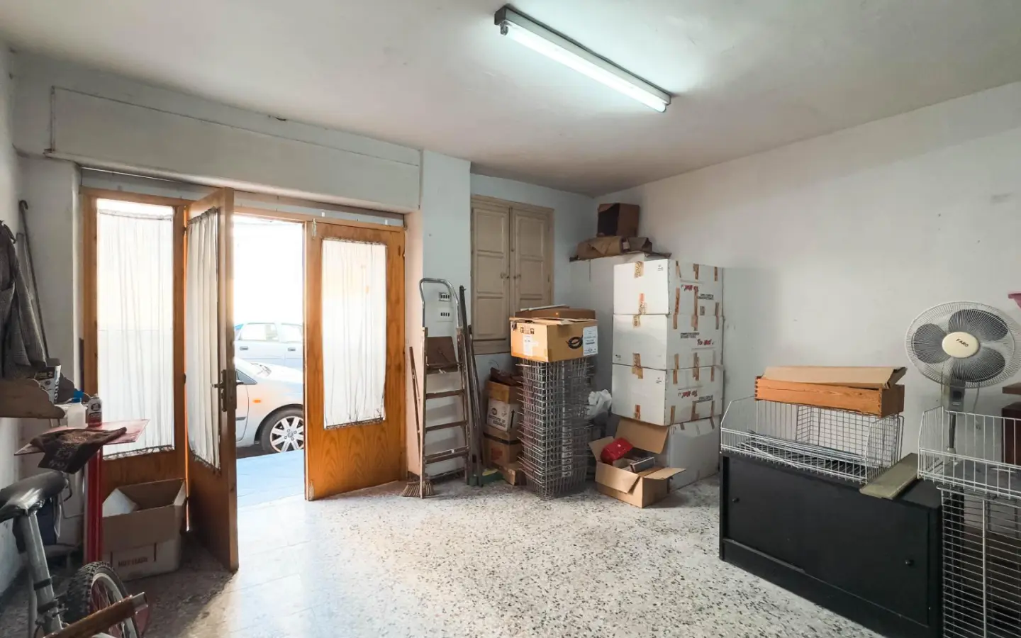 Commercial Unit In Elche, Spain (98 M²)