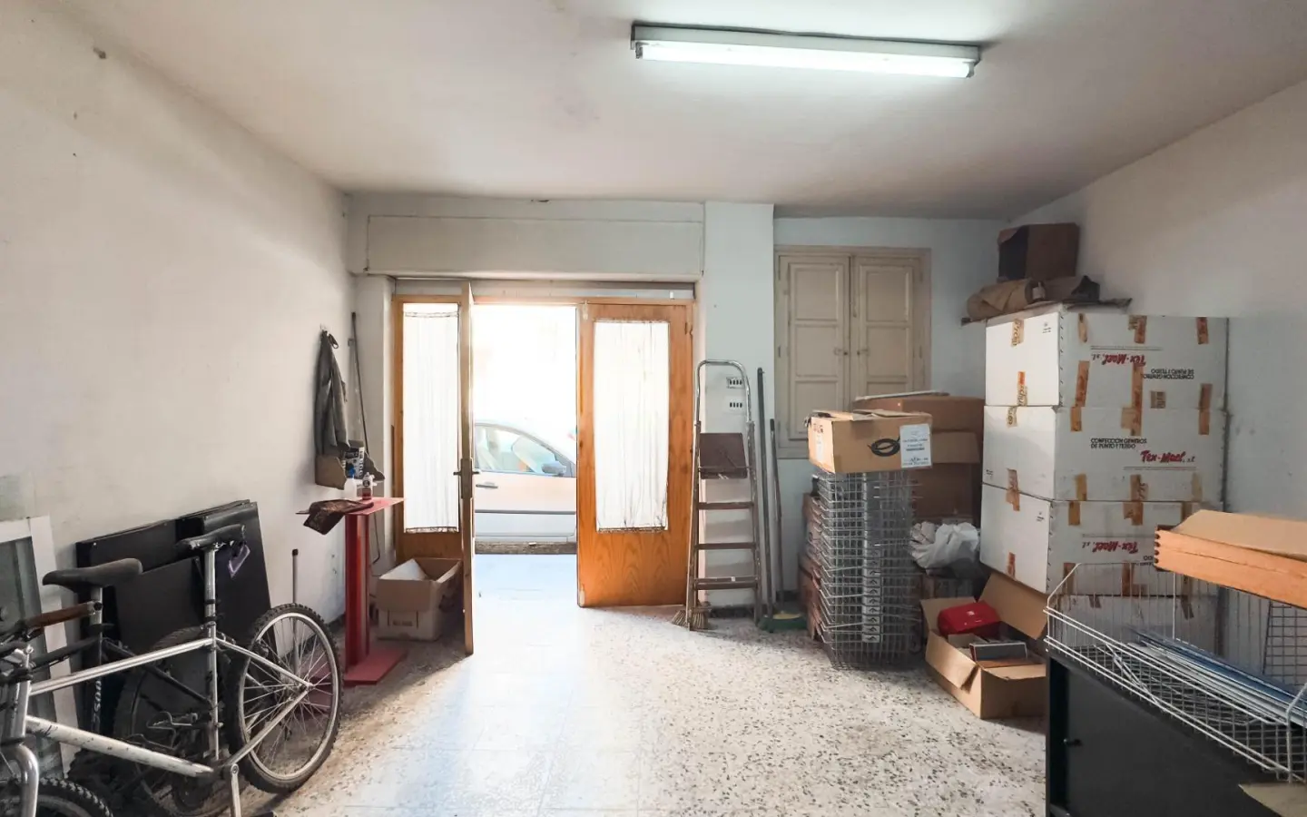 Commercial Unit In Elche, Spain (98 M²)