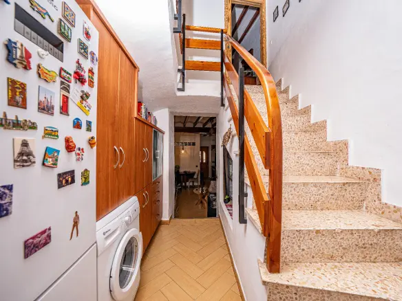 3-bedroom Duplex In Polop, Spain (155 M²)