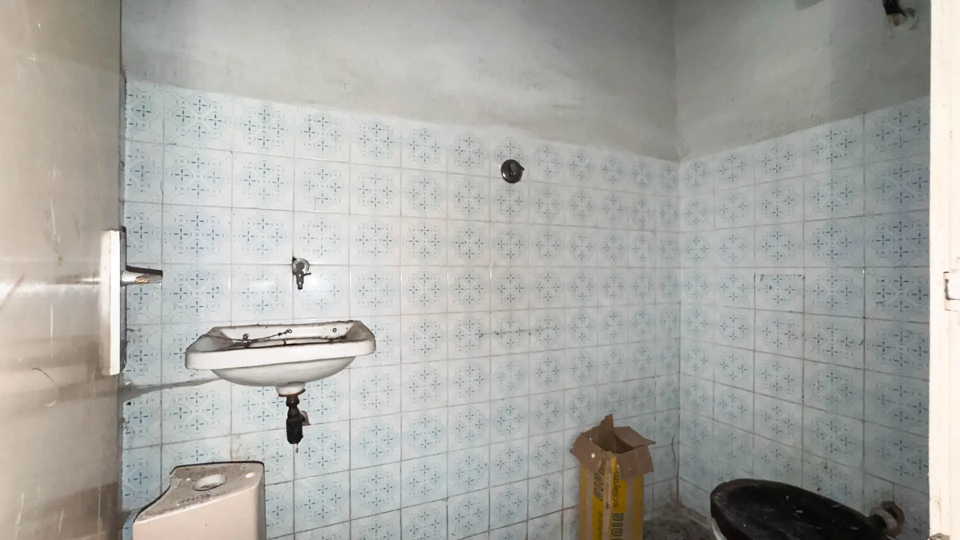 Commercial Unit 98 In Elche, Spain