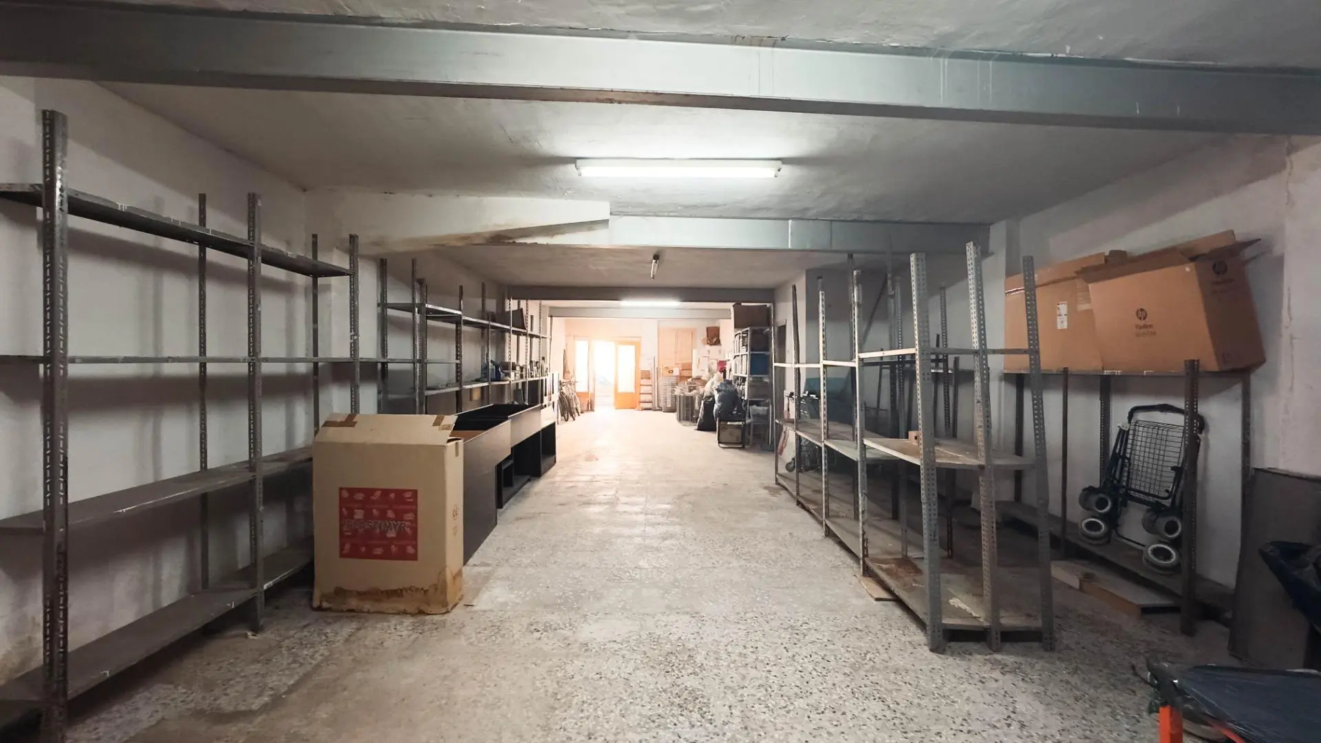 Commercial Unit 98 In Elche, Spain