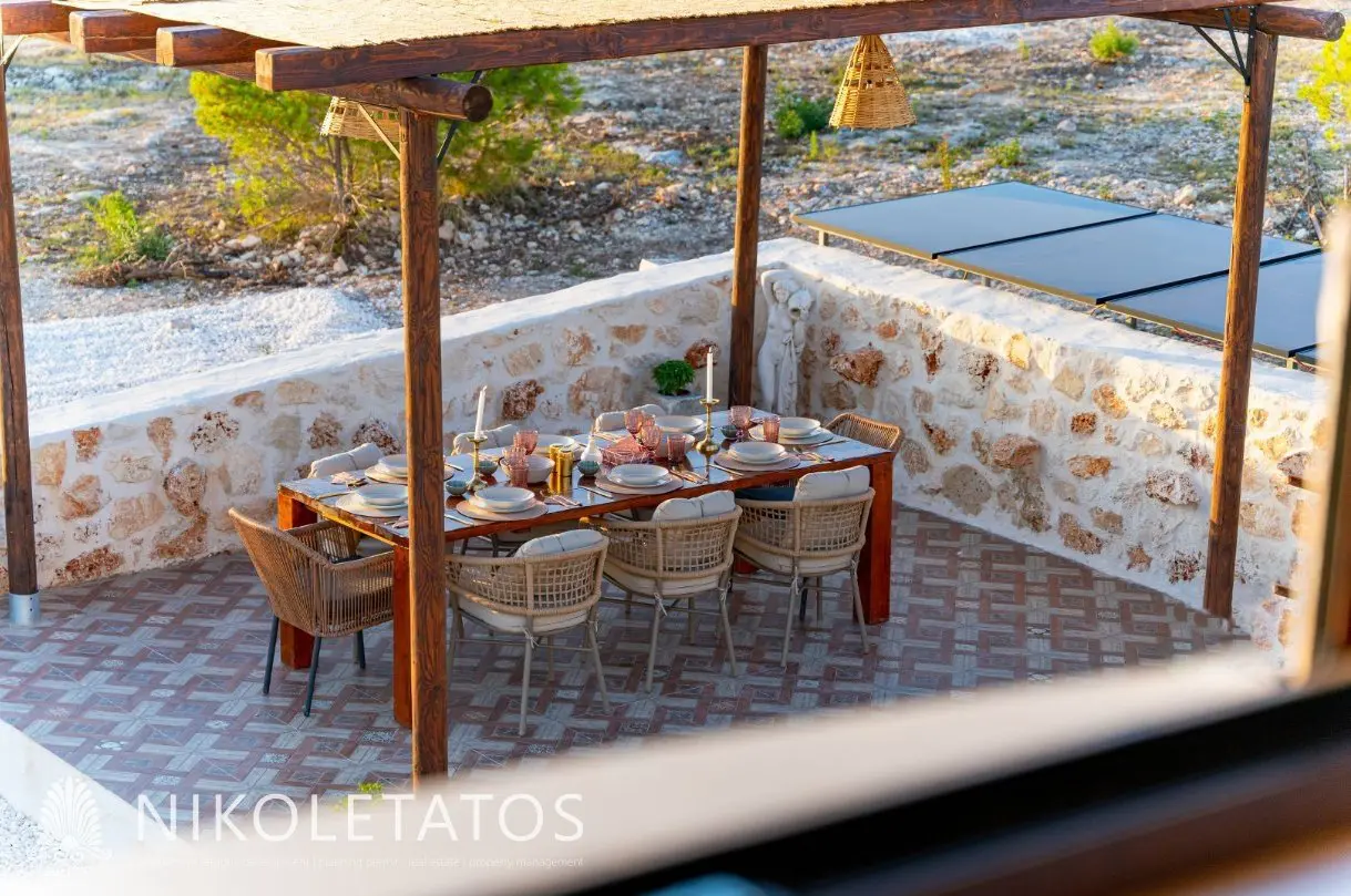 Villa Of 0 M² With In Greece
