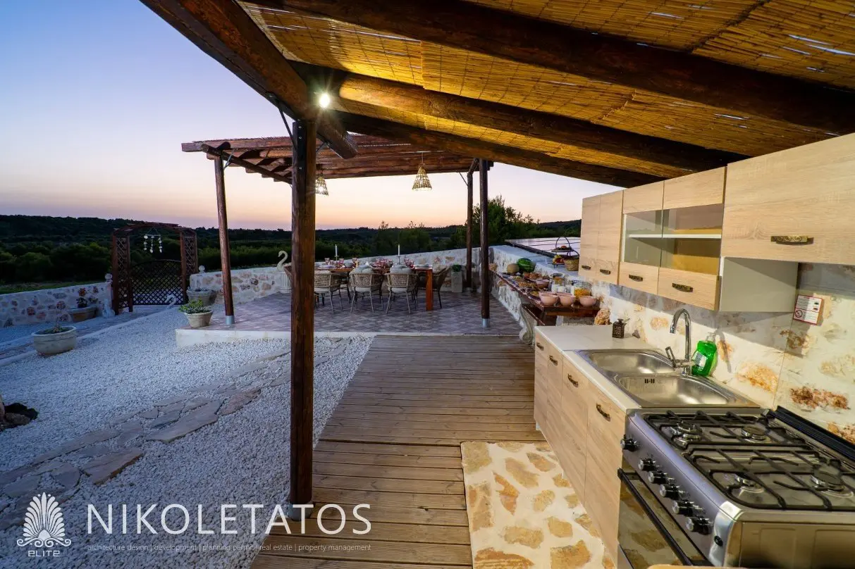 Villa Of 0 M² With In Greece
