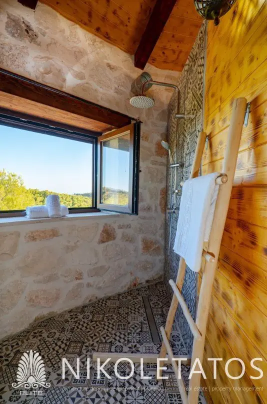 Villa Of 0 M² With In Greece