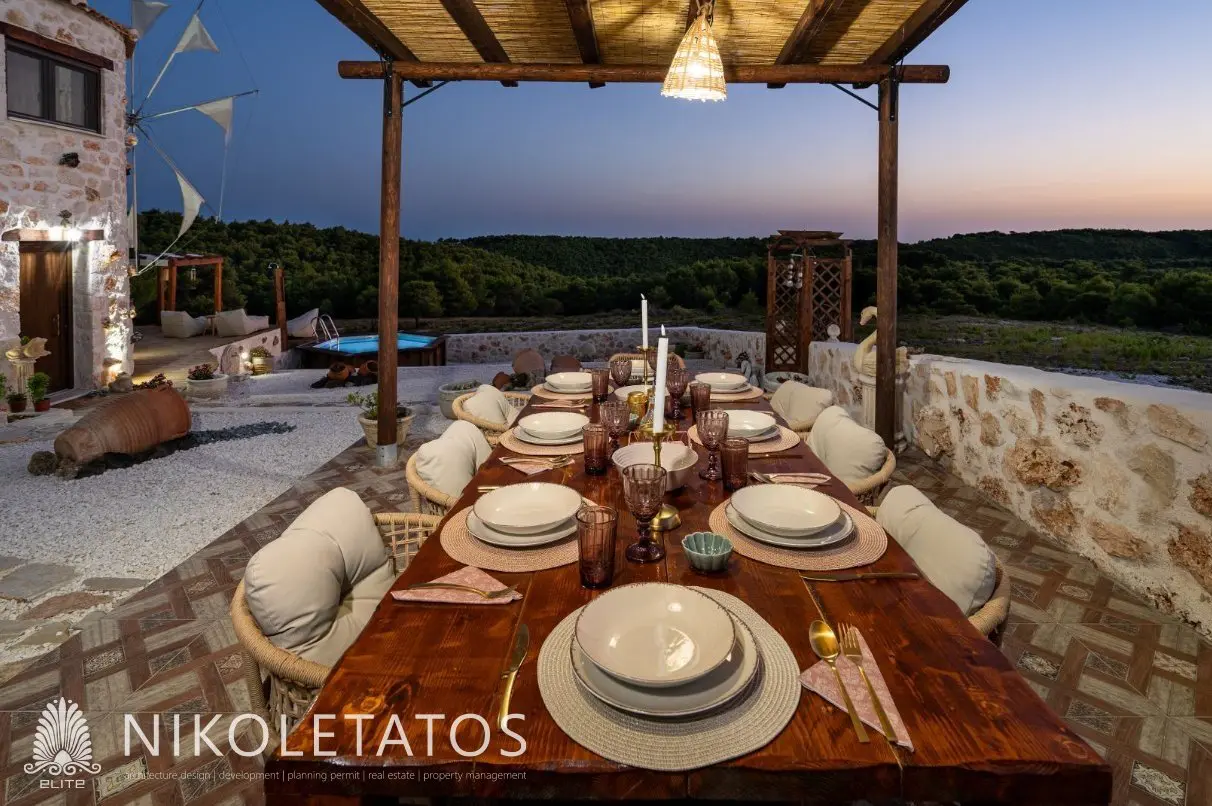 Villa Of 0 M² With In Greece