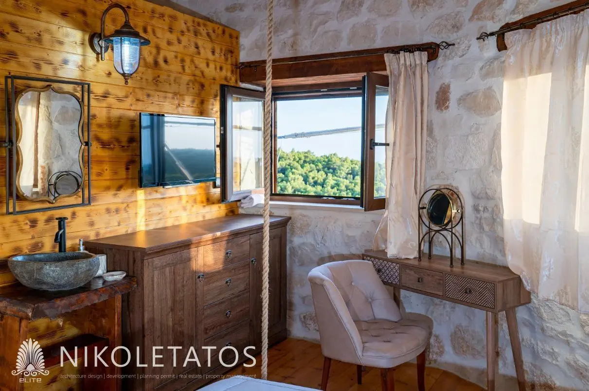 Villa Of 0 M² With In Greece