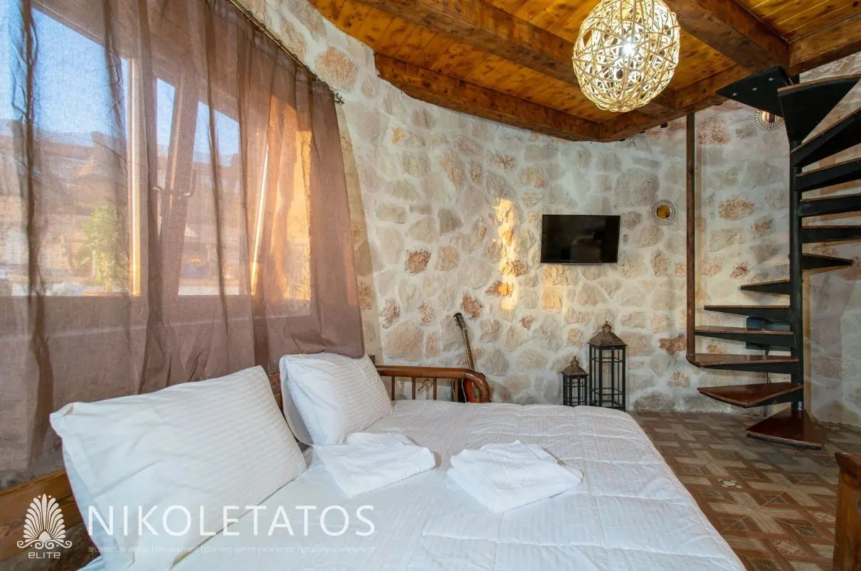 Villa Of 0 M² With In Greece