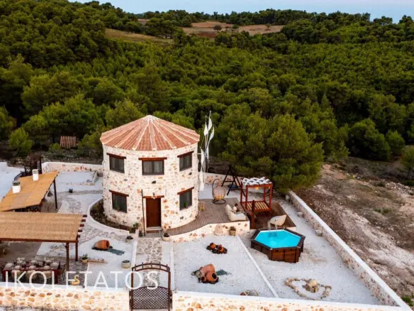 Villa Of 26650 M² With In Greece