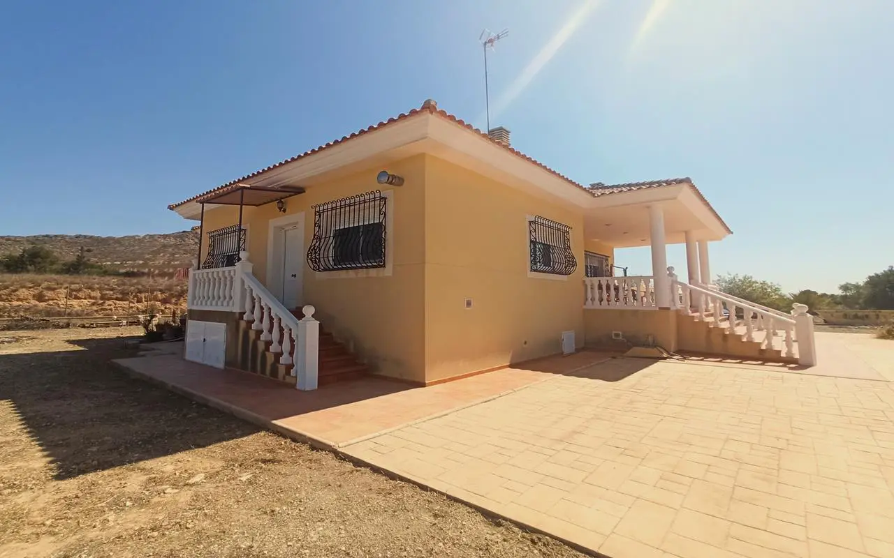 Country House Of 210 M² In Aspe, Spain