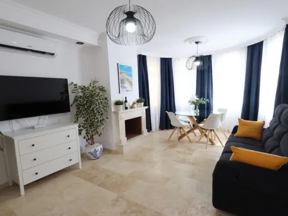 Villa Of 87 M² In Villamartin
