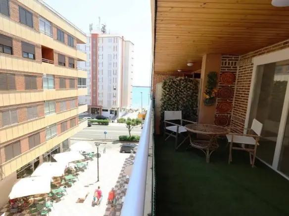Apartment Of 105 M² In Torrevieja, Spain