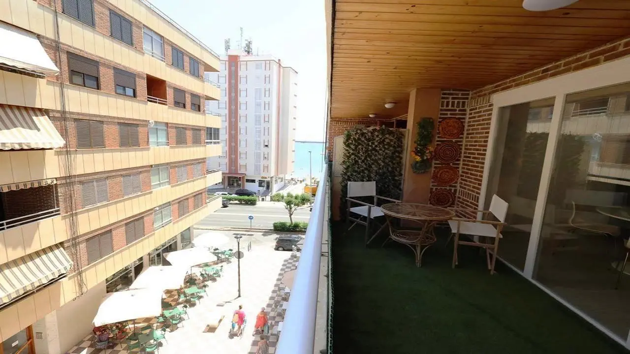 Apartment Of 105 M² In Torrevieja, Spain