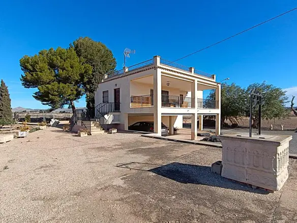 Country House Of 120 M² In Aspe, Spain