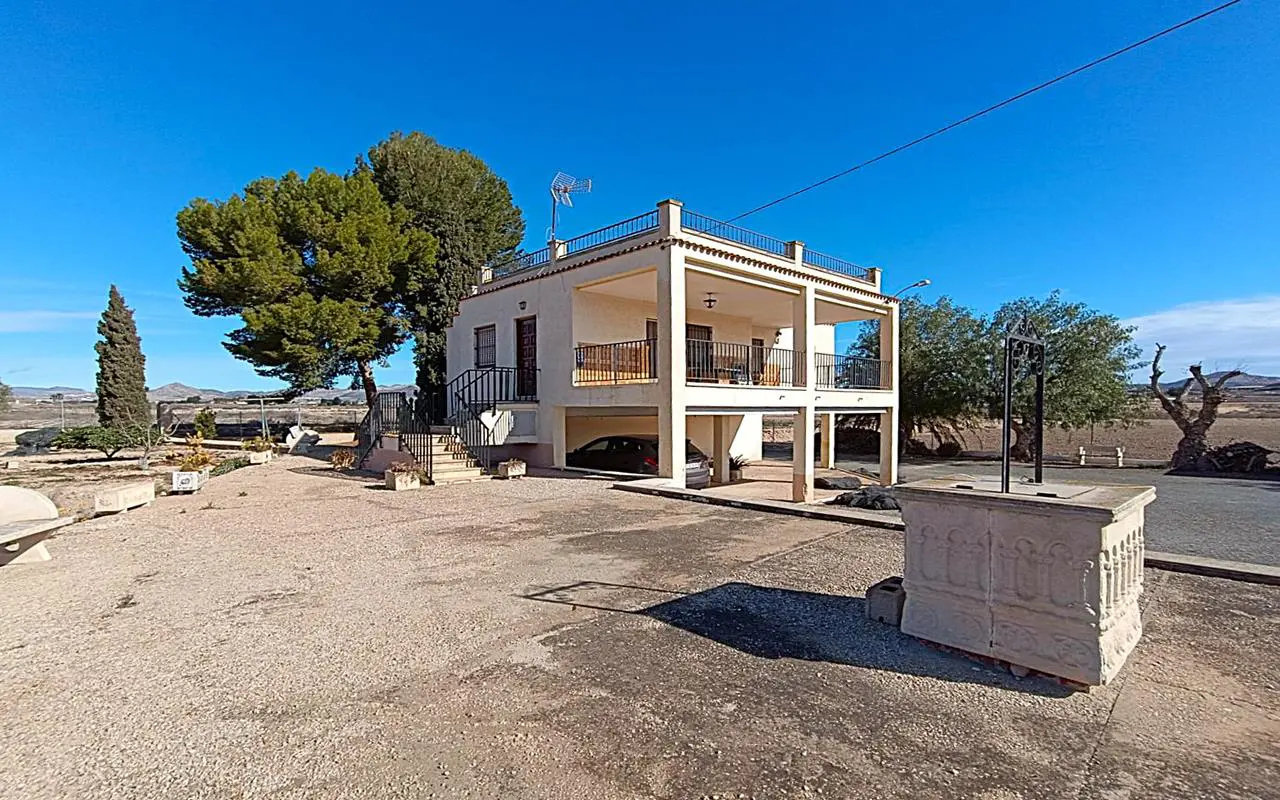 Country House Of 120 M² In Aspe, Spain
