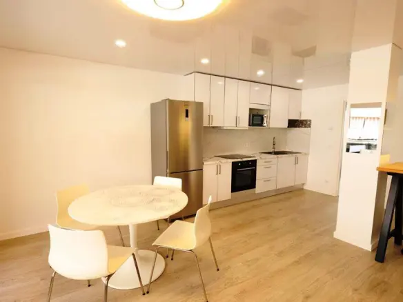 Apartment Of 105 M² In Torrevieja, Spain