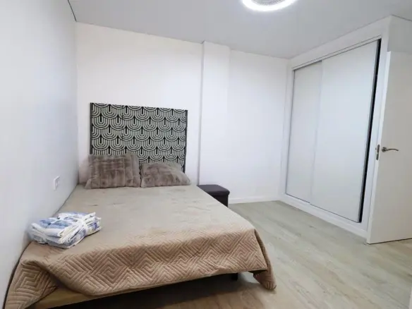 Apartment Of 105 M² In Torrevieja, Spain