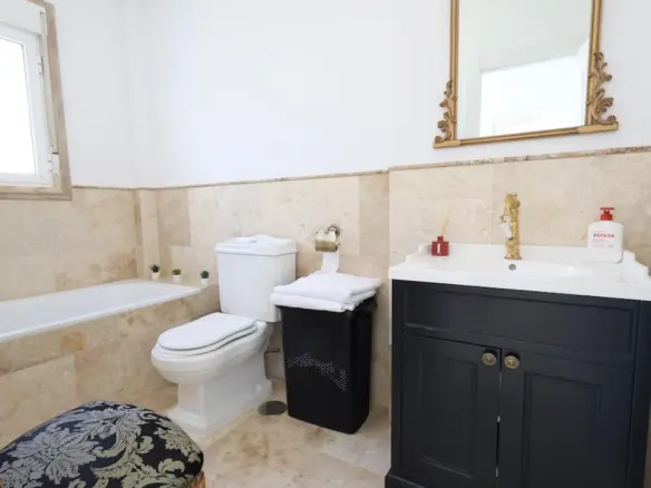 Villa Of 87 M² In Villamartin
