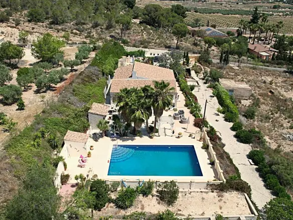 Country House Of 200 M² In Aspe, Spain