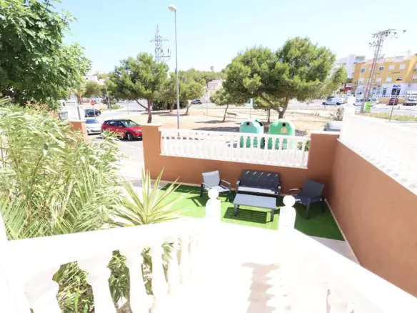 Villa Of 87 M² In Villamartin