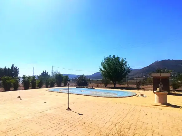Country House Of 210 M² In Aspe, Spain