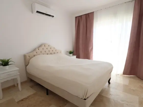 Villa Of 87 M² In Villamartin