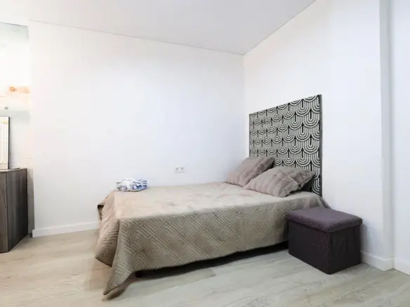 Apartment Of 105 M² In Torrevieja, Spain