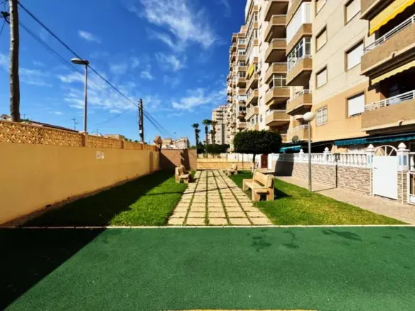 Apartment Of 63 M² In Torrevieja, Spain