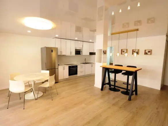 Apartment Of 105 M² In Torrevieja, Spain