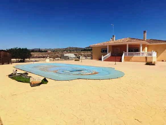Country House Of 210 M² In Aspe, Spain