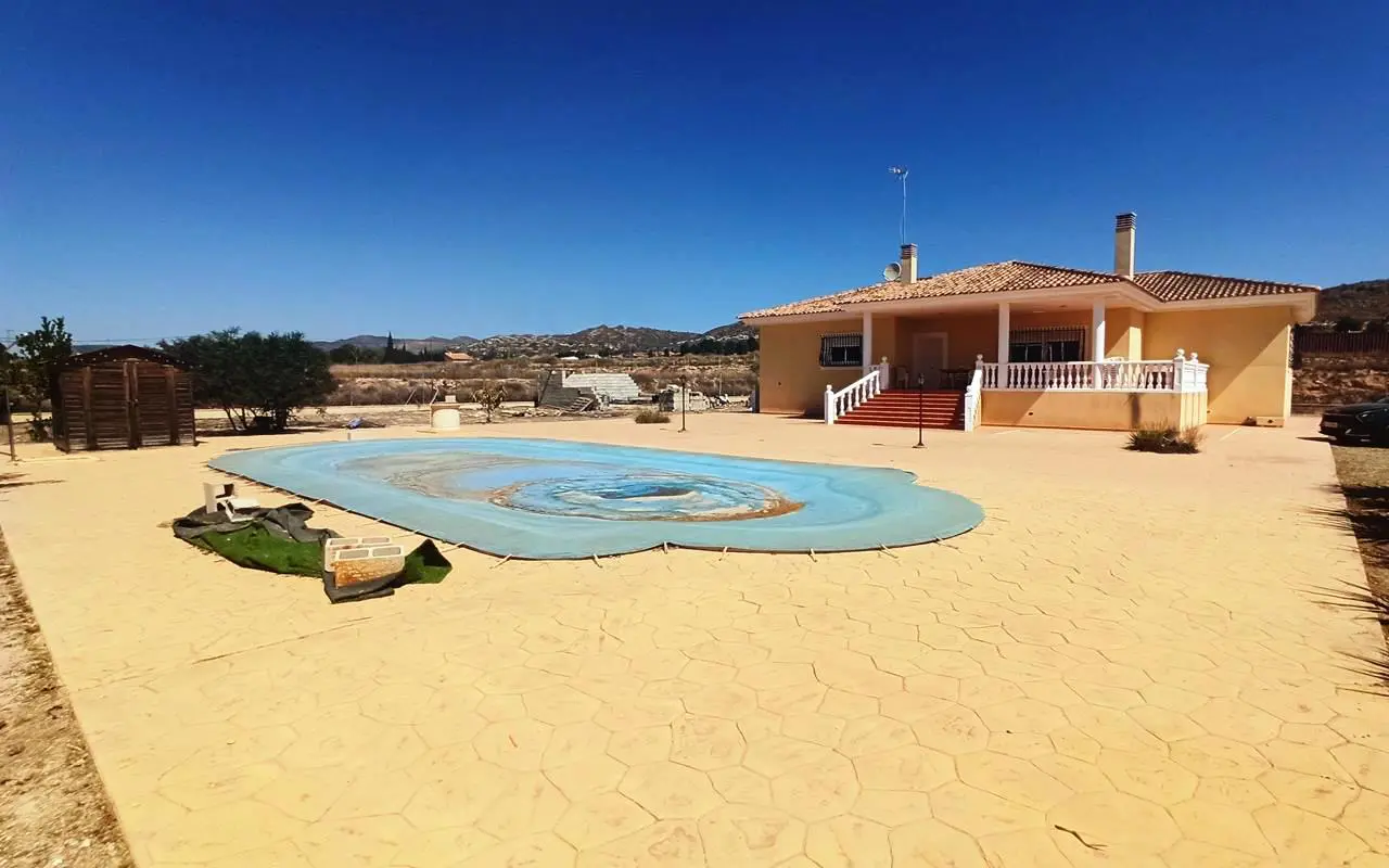 Country House Of 210 M² In Aspe, Spain