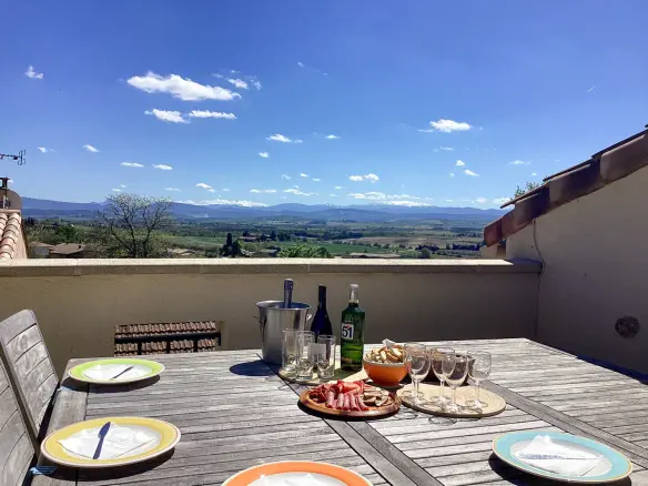 House Of 250 M² With Roof Terrace, Pool, Mountain Views In Village