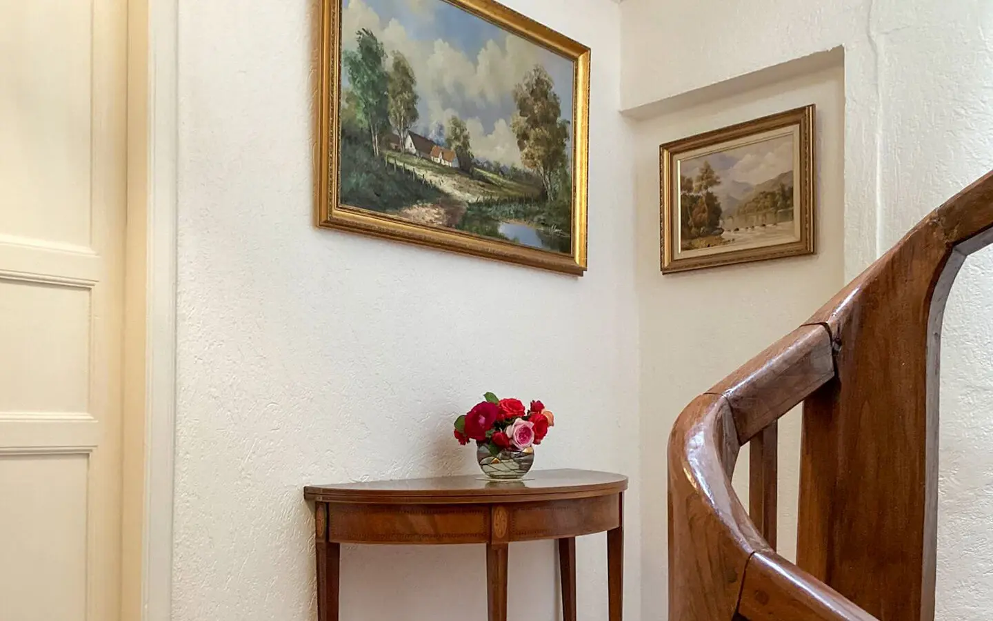 House Of 250 M² With Roof Terrace, Pool, Mountain Views In Village
