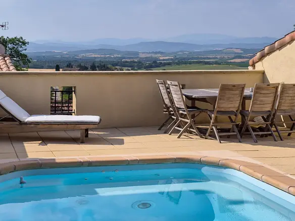 4-bedroom Village House In Cailhau, France (176 M²)