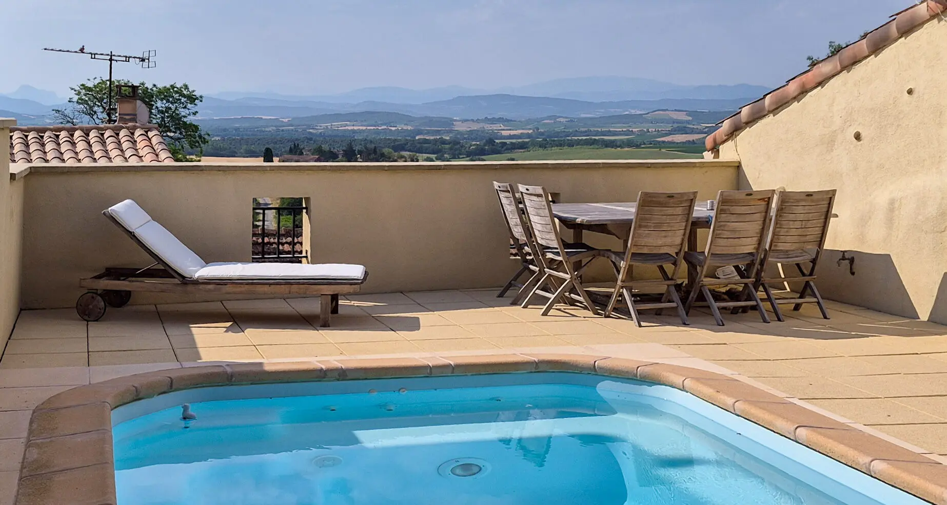 House Of 250 M² With Roof Terrace, Pool, Mountain Views In Village