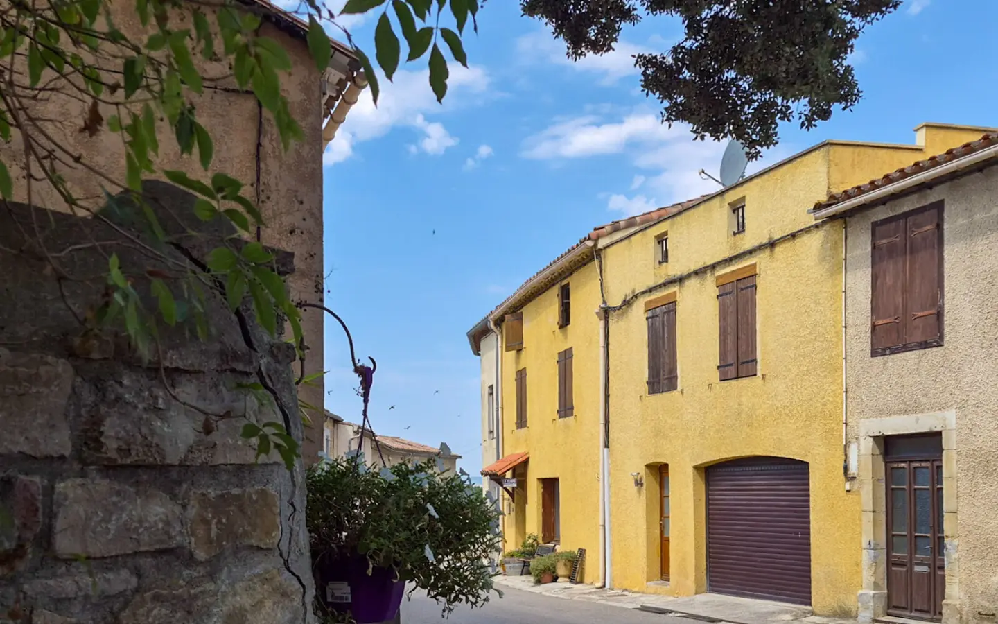 House Of 250 M² With Roof Terrace, Pool, Mountain Views In Village