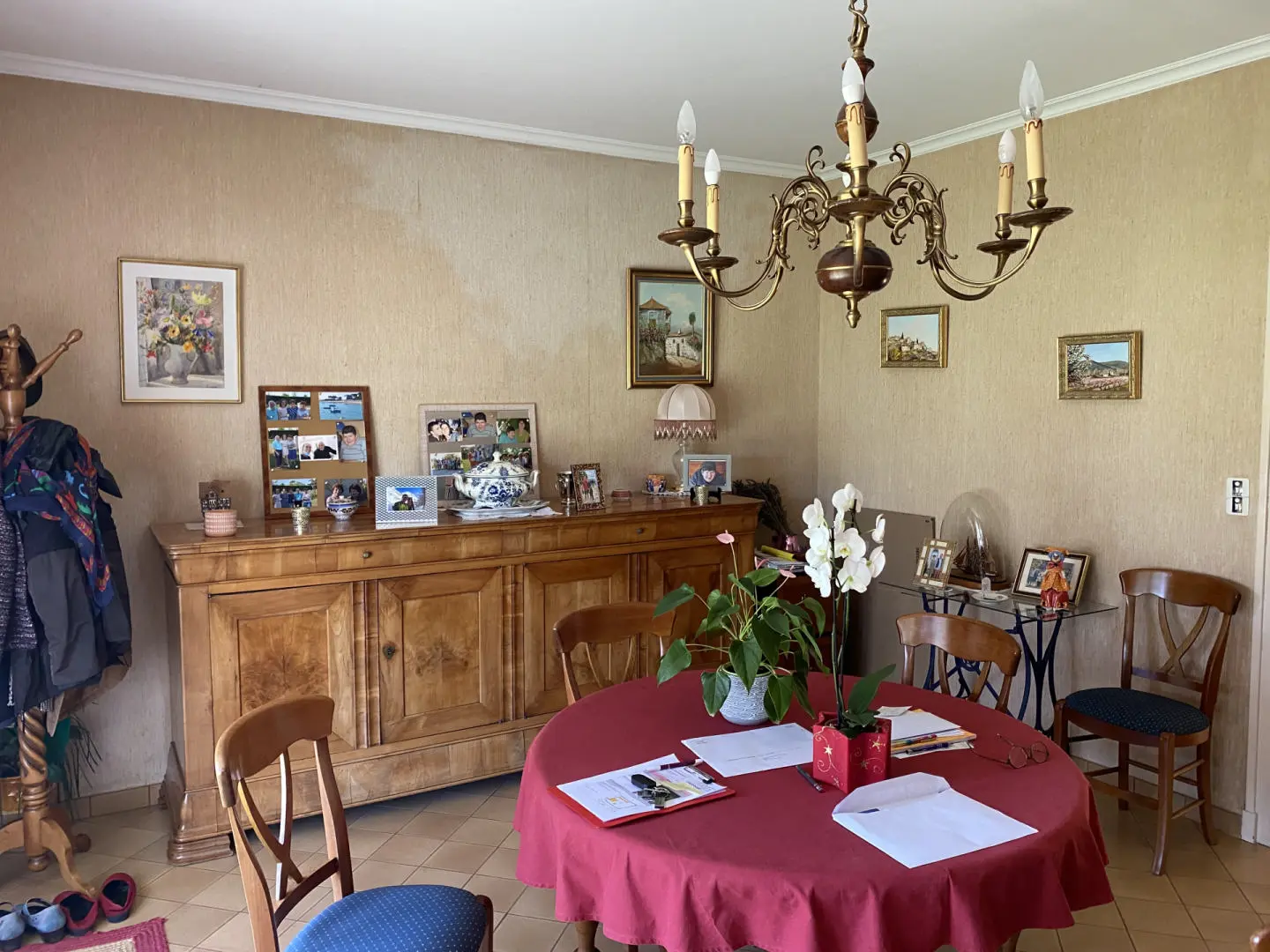 House Of 100 M² With Ground Floor Bedroom And Outbuildings In The Town Center