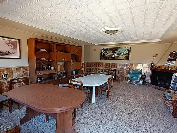 Country House Of 120 M² In Aspe, Spain