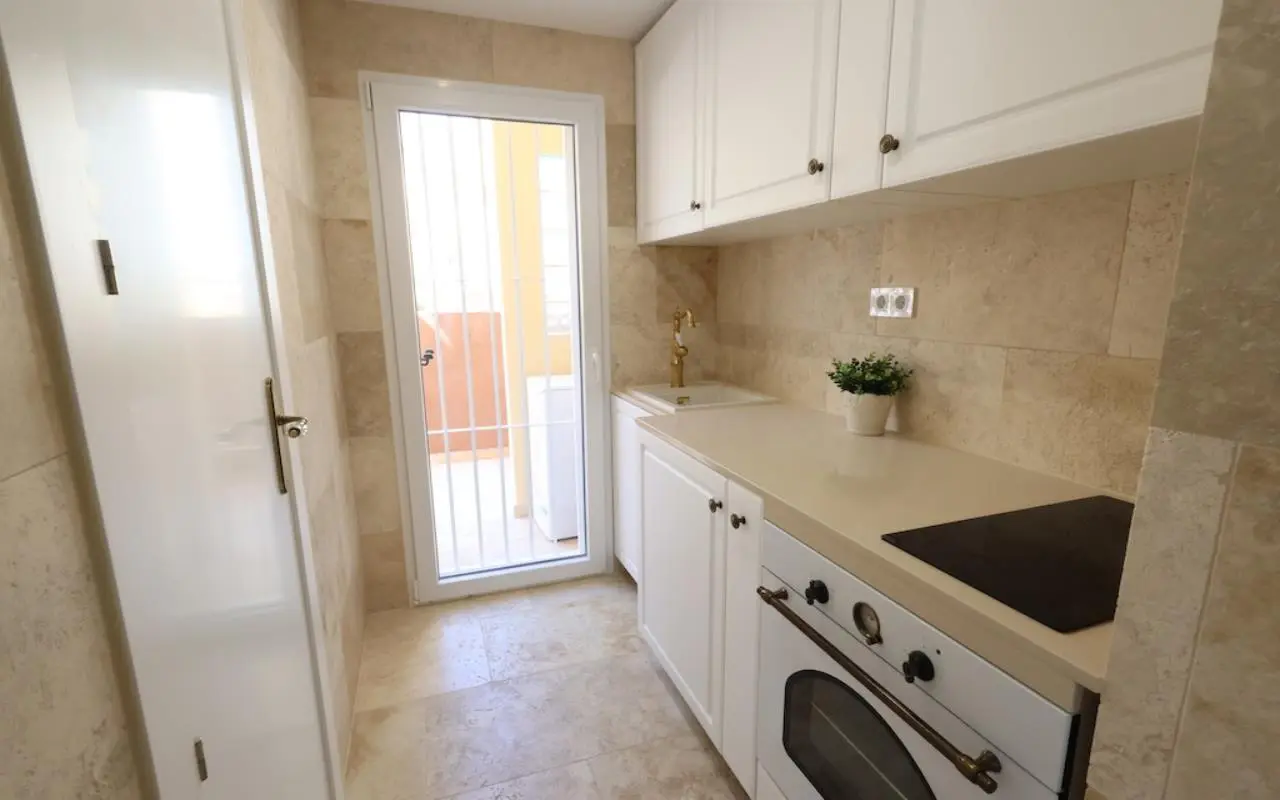 Villa Of 87 M² In Villamartin