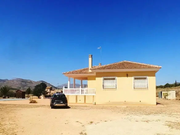 Country House Of 210 M² In Aspe, Spain