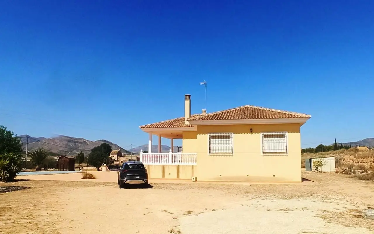Country House Of 210 M² In Aspe, Spain
