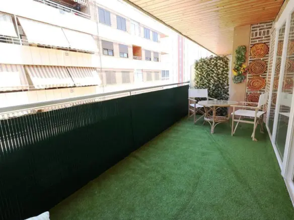 Apartment Of 105 M² In Torrevieja, Spain