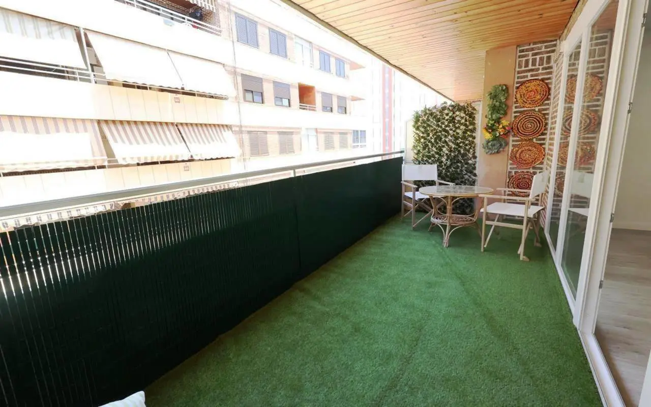 Apartment Of 105 M² In Torrevieja, Spain
