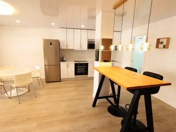 Apartment Of 105 M² In Torrevieja, Spain