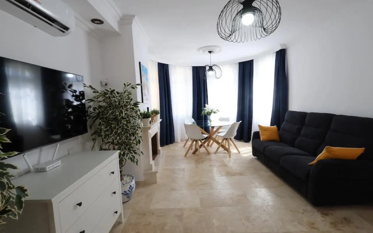 Villa Of 87 M² In Villamartin