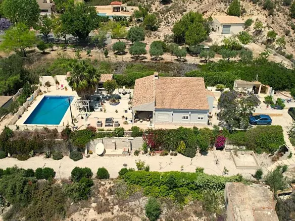 Country House Of 200 M² In Aspe, Spain