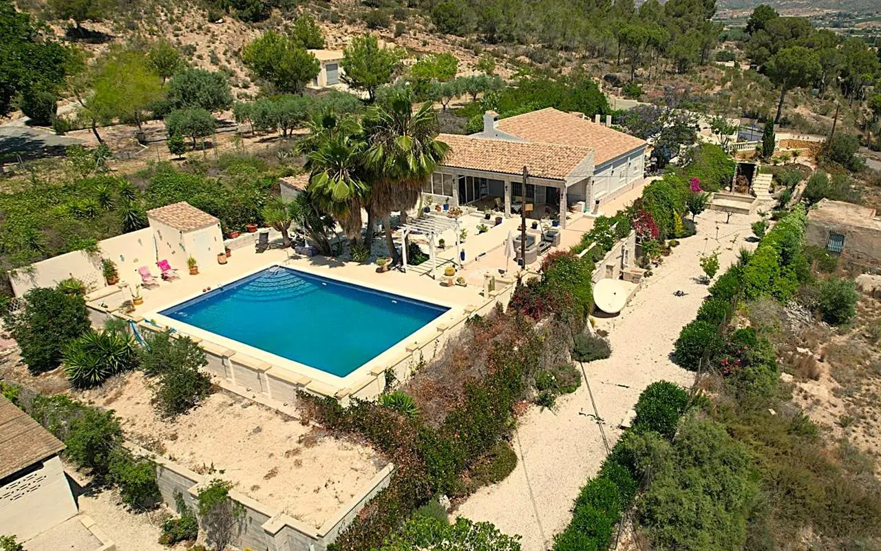 Country House Of 200 M² In Aspe, Spain